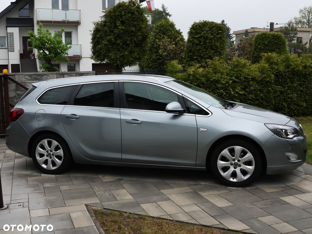 Opel Astra 1.4 Turbo Sport - 1