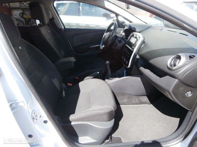 Renault Clio Sport Tourer 1.5 dCi Limited EDition - 32