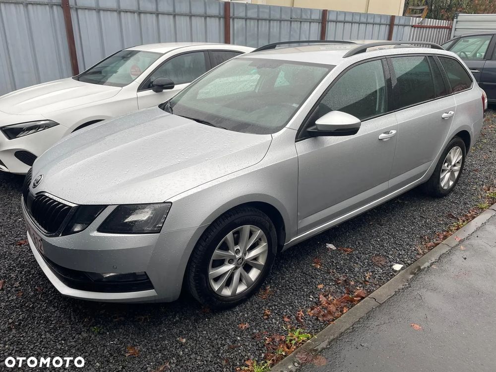 Skoda Octavia 1.6 TDI Ambition - 37