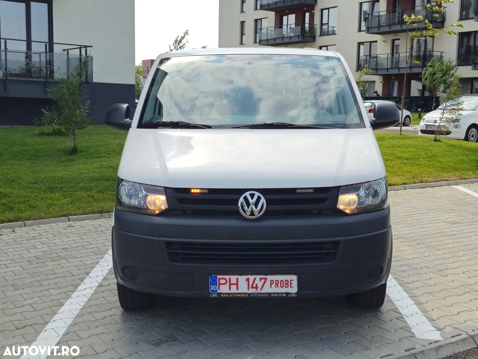 Volkswagen Transporter - 2