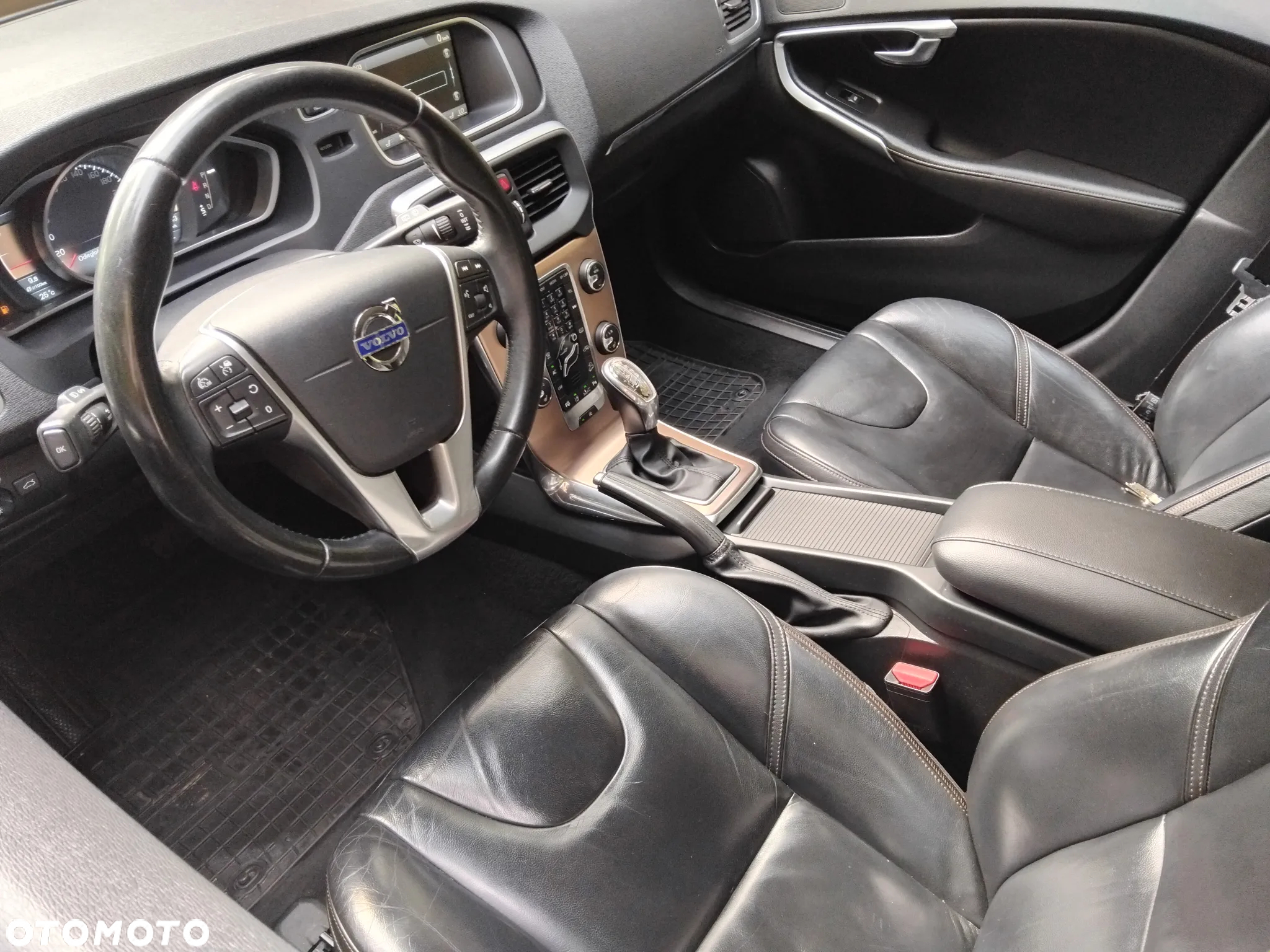 Volvo V40 T5 Geartronic Summum - 10