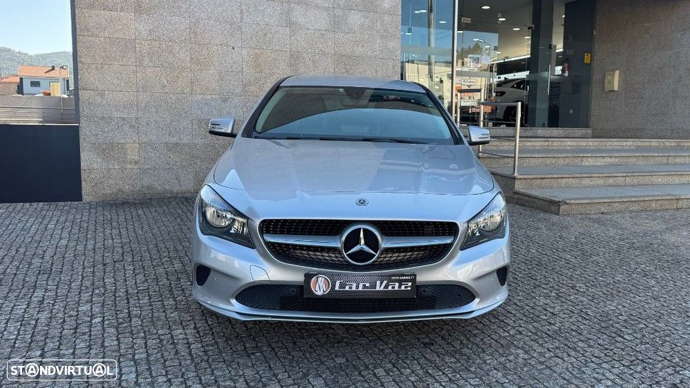Mercedes-Benz CLA 180 d Shooting Brake Urban Aut. - 2