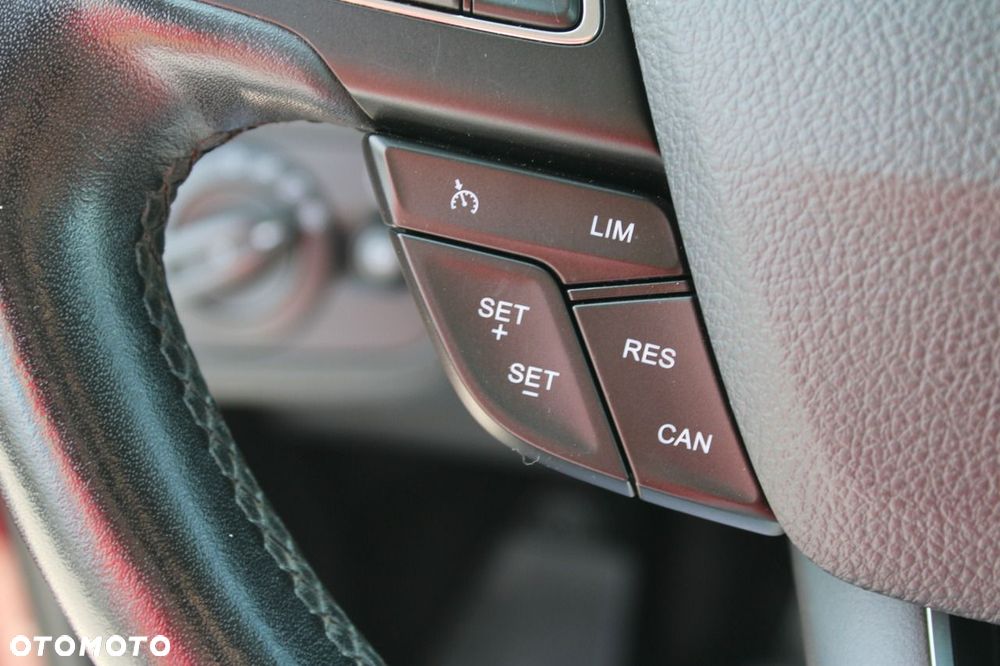 Ford Kuga - 22
