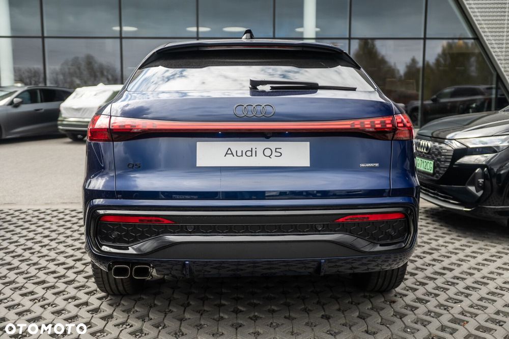 Audi Q5 Sportback - 5