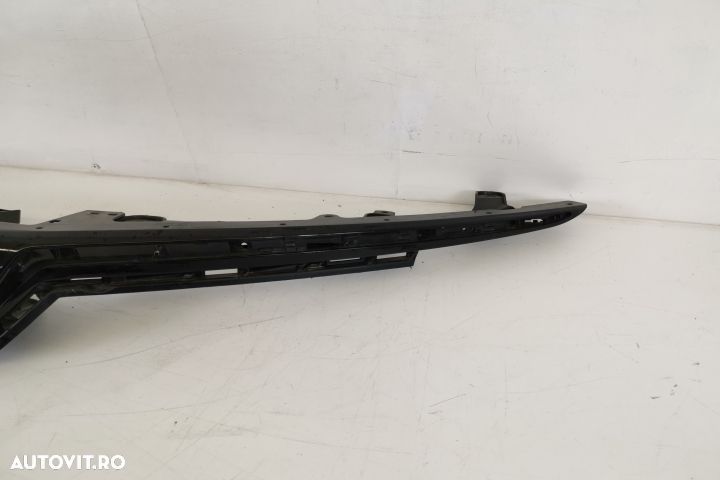 Grila Centrala Originala In Stare Buna Toyota  Corolla  E210 [2019 - 2 - 3