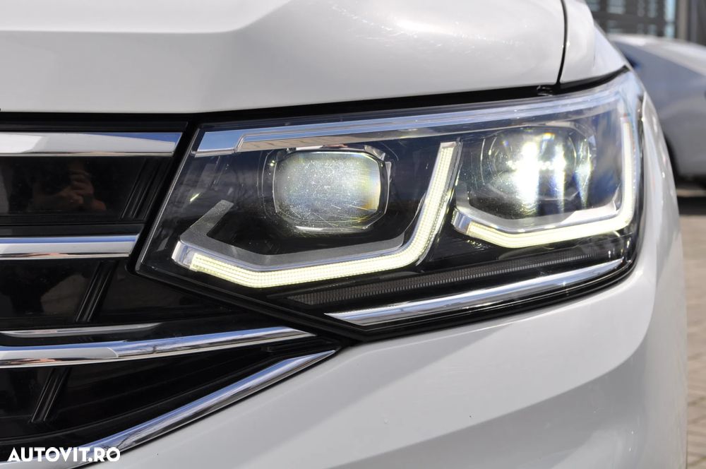 Volkswagen Tiguan 2.0 TDI SCR 4MOTION DSG R-Line - 10