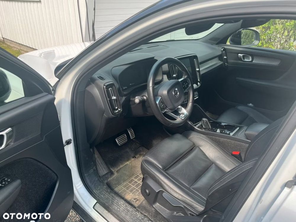 Volvo XC 40 D3 AWD Geartronic R-Design - 8