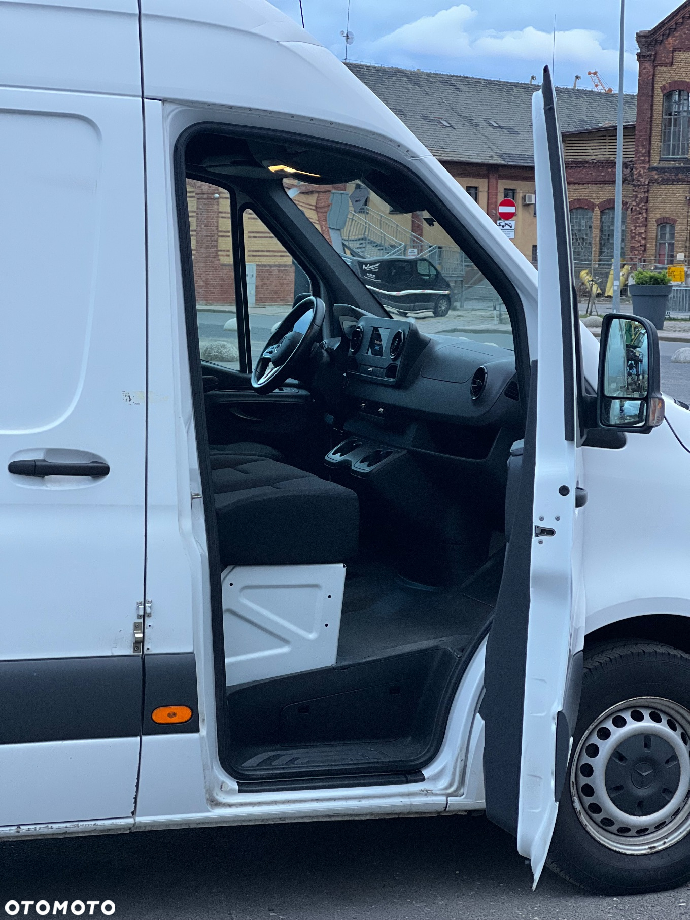 Mercedes-Benz Sprinter 317 - 13