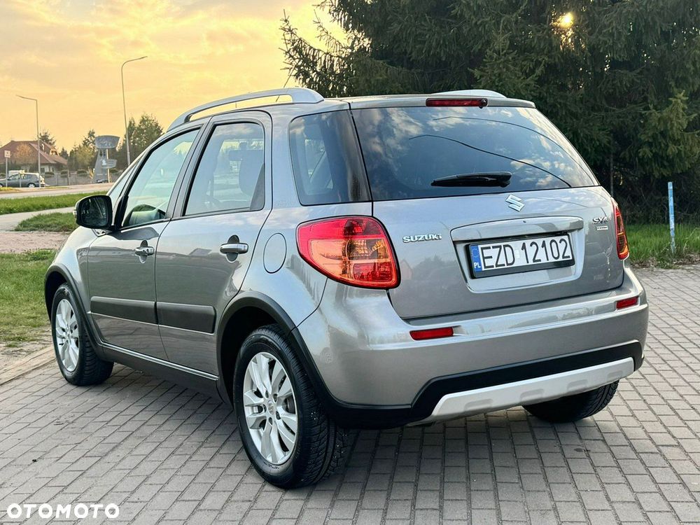 Suzuki SX4 1.6 Comfort - 11