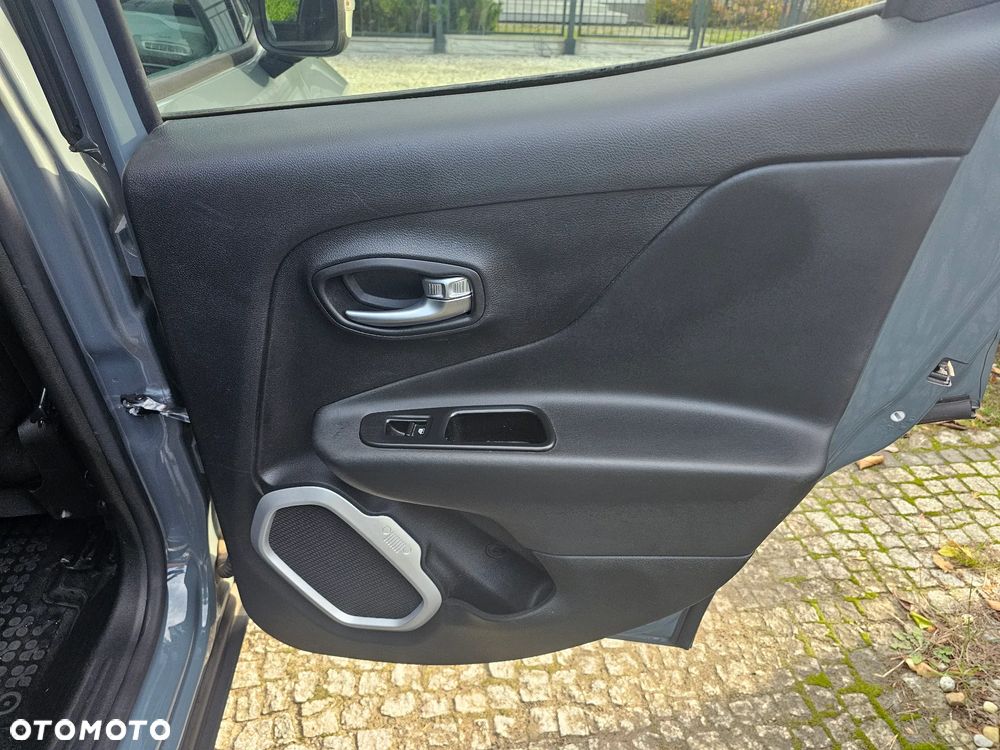 Jeep Renegade 1.4 MultiAir Longitude - 17