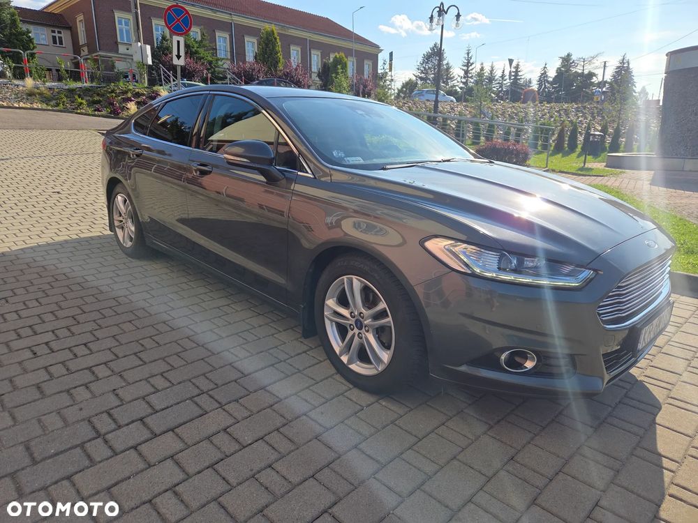 Ford Mondeo 2.0 EcoBoost Titanium - 10