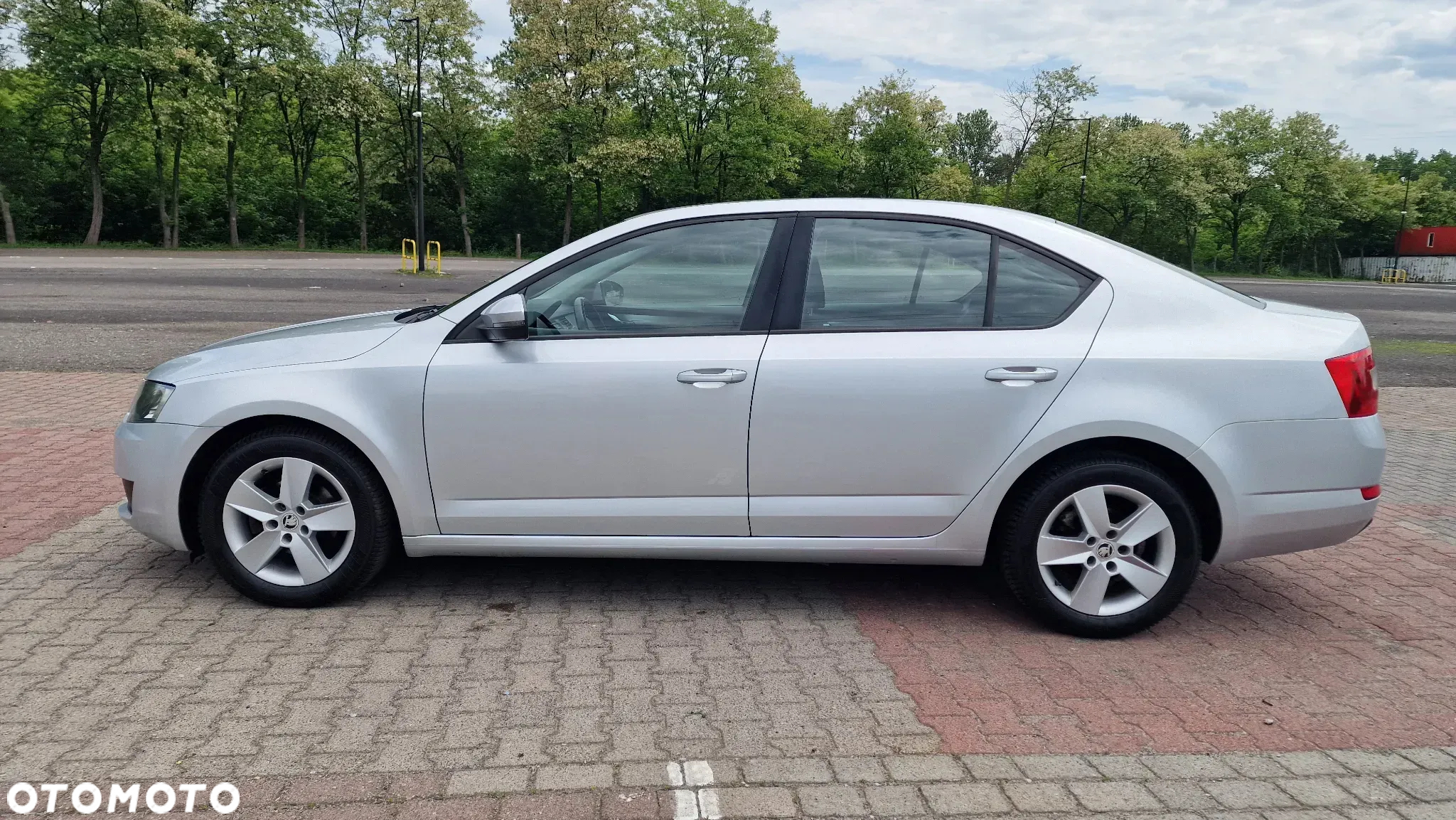 Skoda Octavia 1.6 TDI Elegance - 4