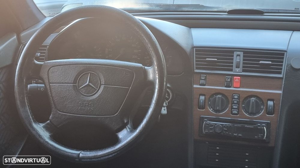 Mercedes-Benz C 250 D Elegance - 6