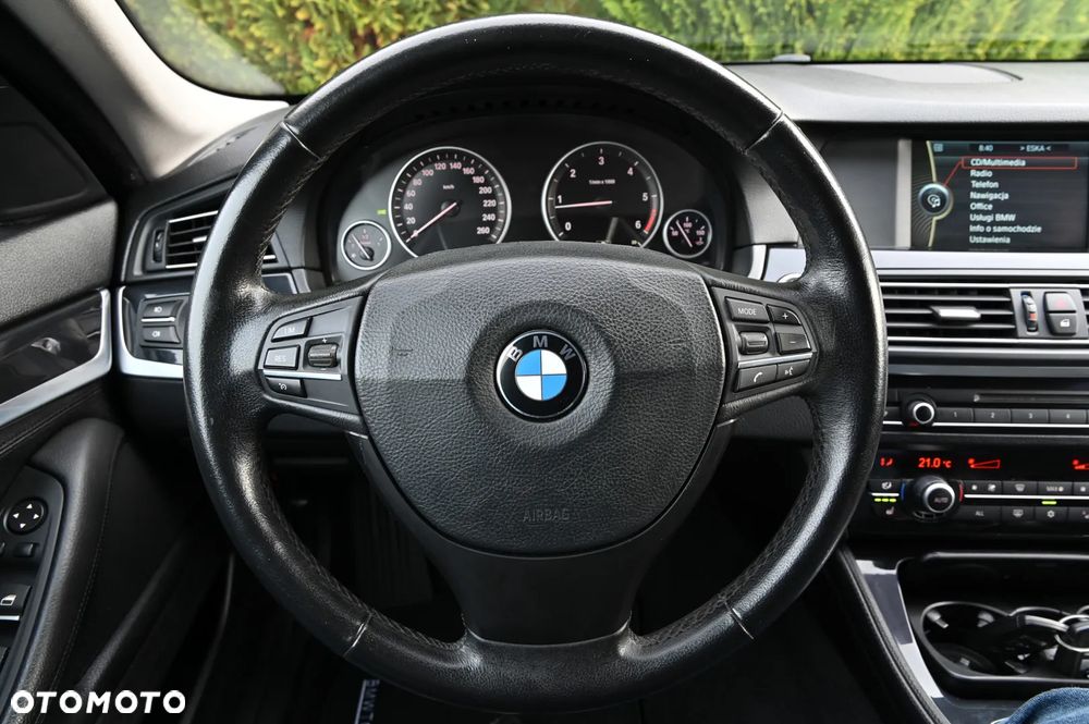 BMW Seria 5 520d - 30