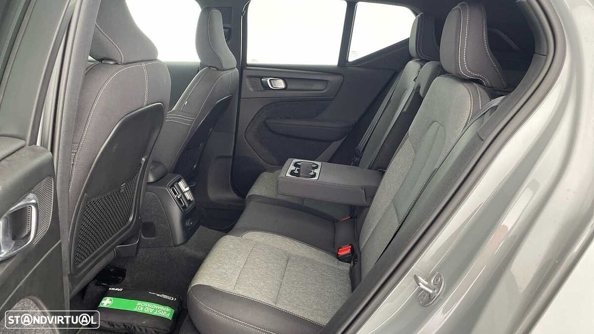 Volvo XC 40 - 11