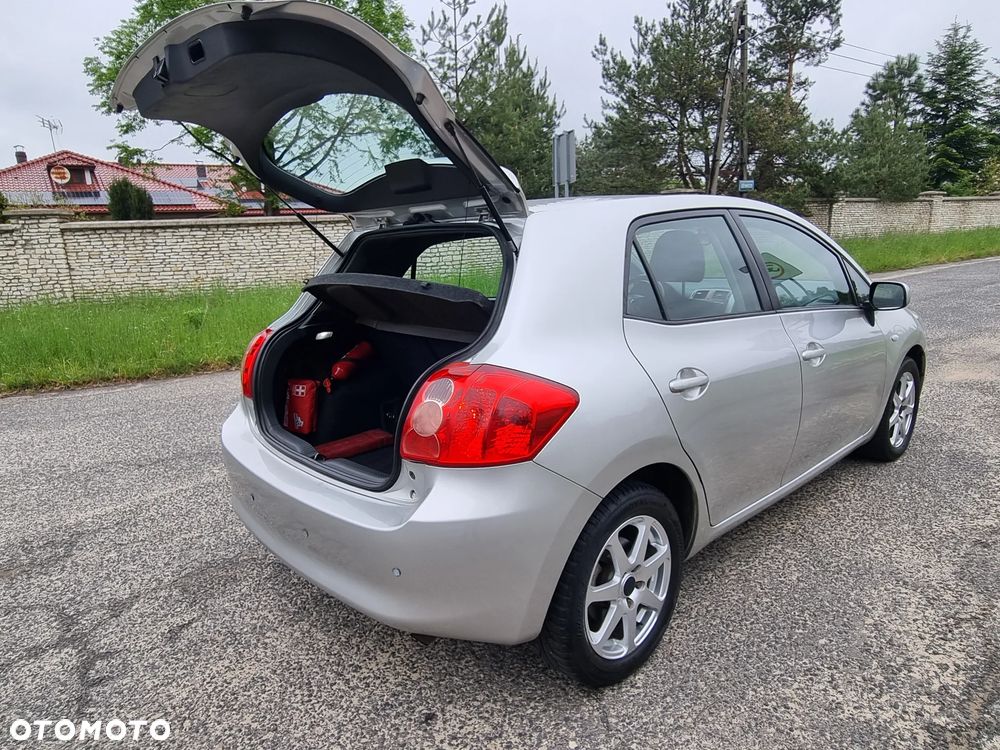 Toyota Auris - 15