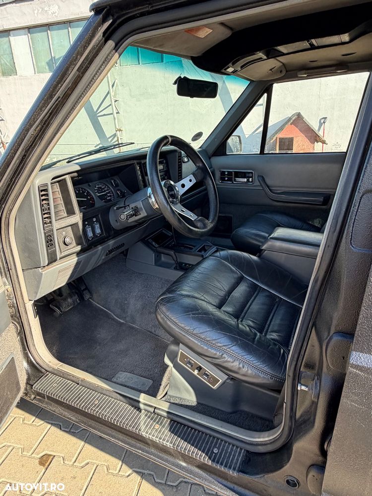 Jeep Grand Cherokee - 16