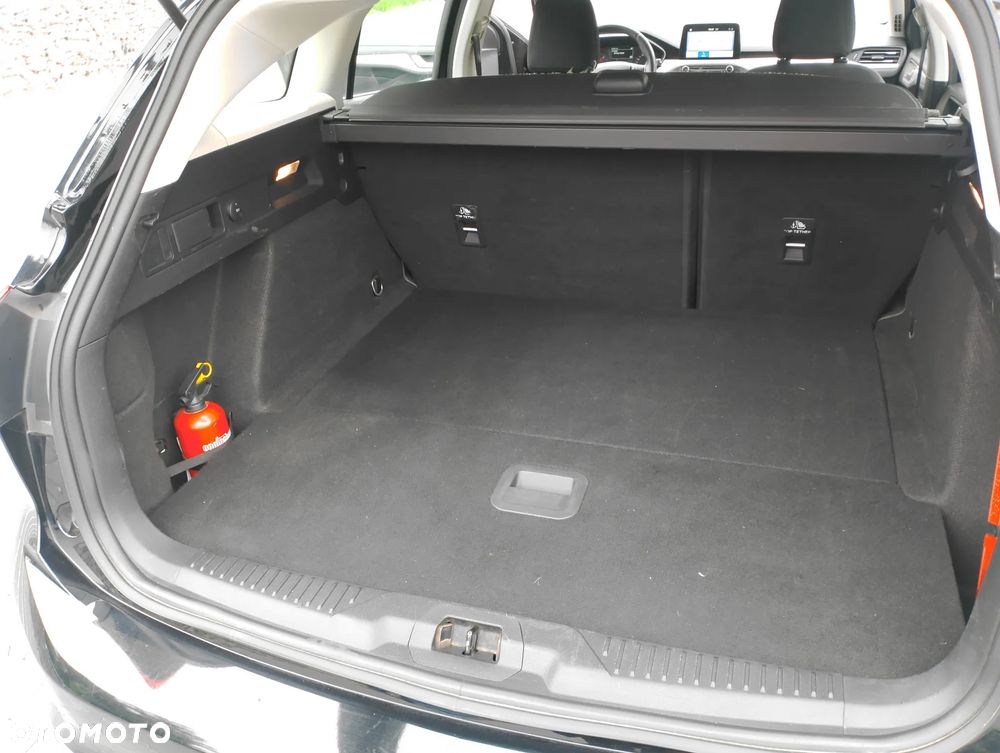 Ford Focus 1.5 TDCi SYNC Edition - 34