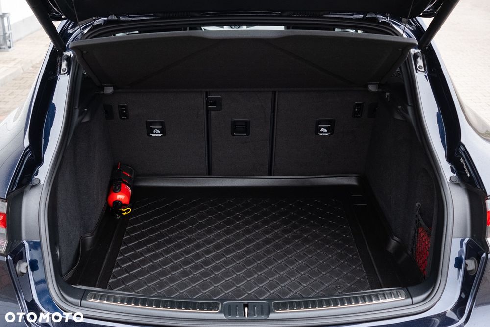 Porsche Macan S - 26