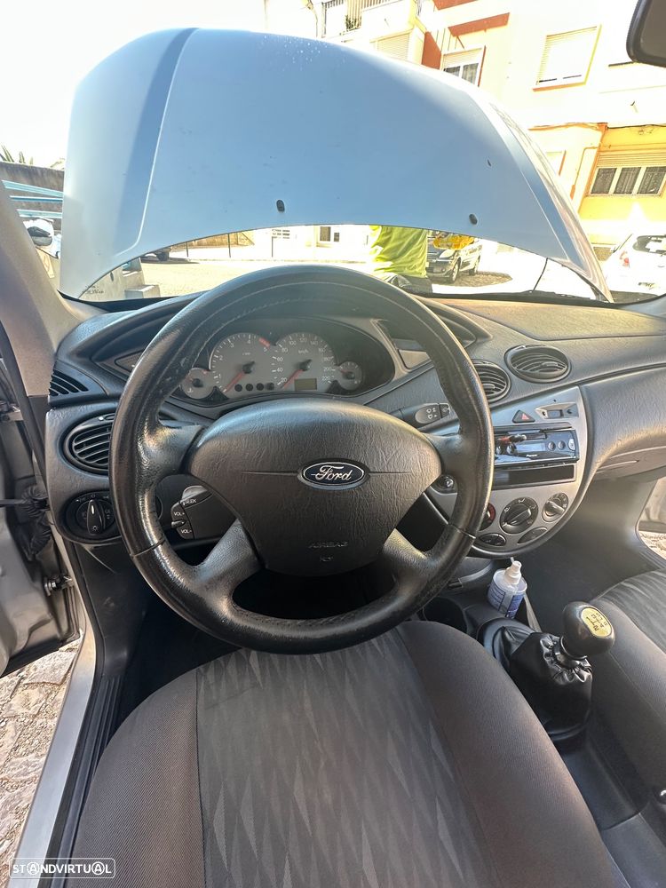 Ford Focus 1.8 TDCi Ghia - 12