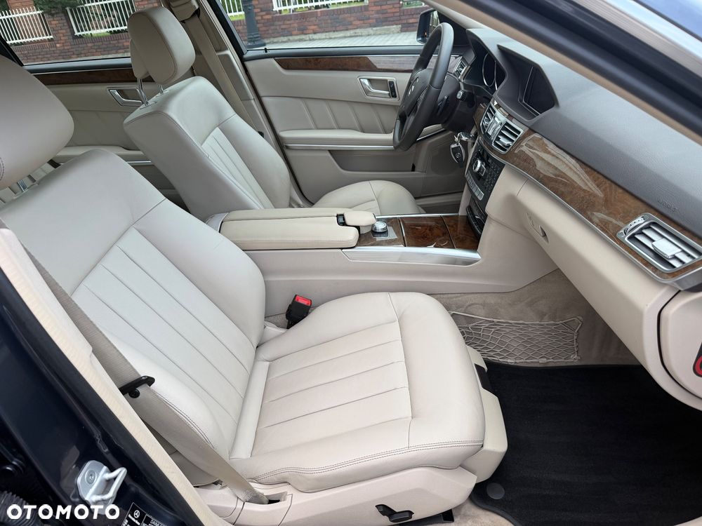 Mercedes-Benz Klasa E 300 BlueTEC HYBRID - 20