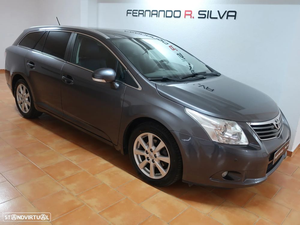 Toyota Avensis SW 2.0 D-4D Exclusive +Pele+GPS - 5
