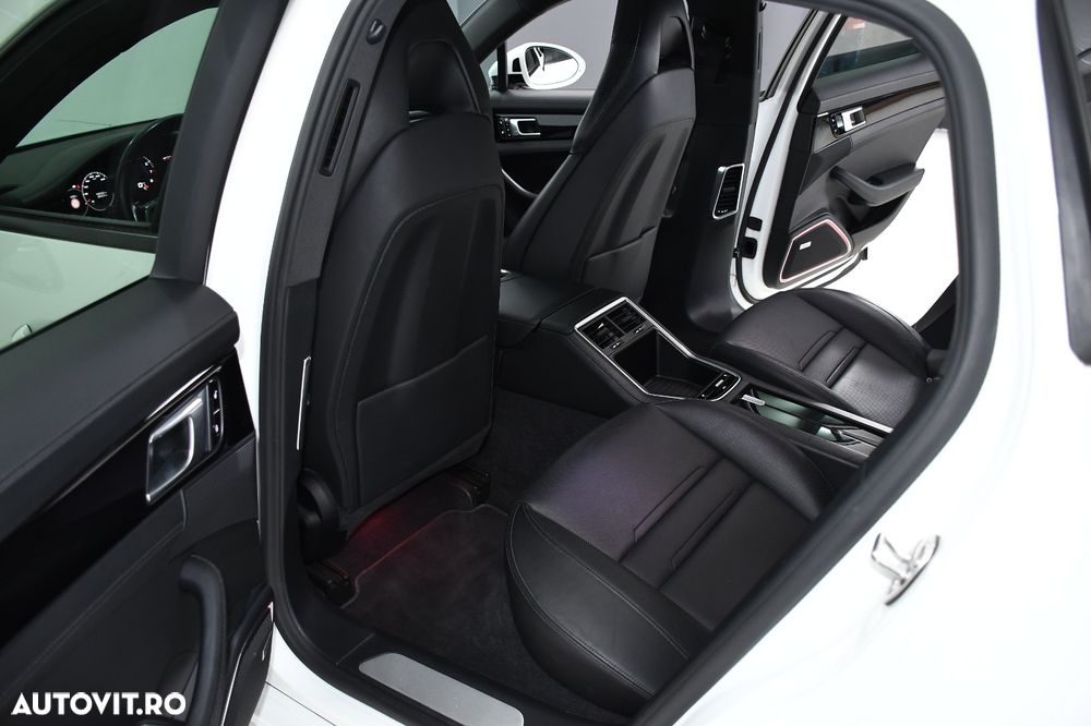 Porsche Panamera 4 Edition 10 Jahre - 18