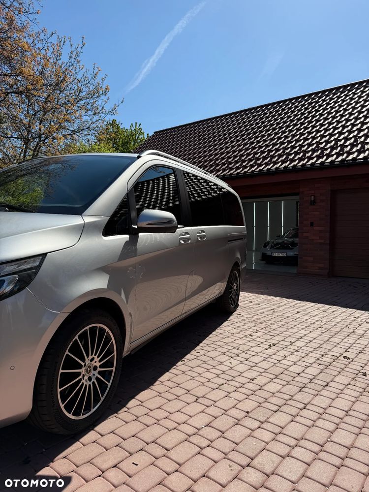 Mercedes-Benz Klasa V 300 d Exclusive 9G-Tronic (d³ugi) - 11