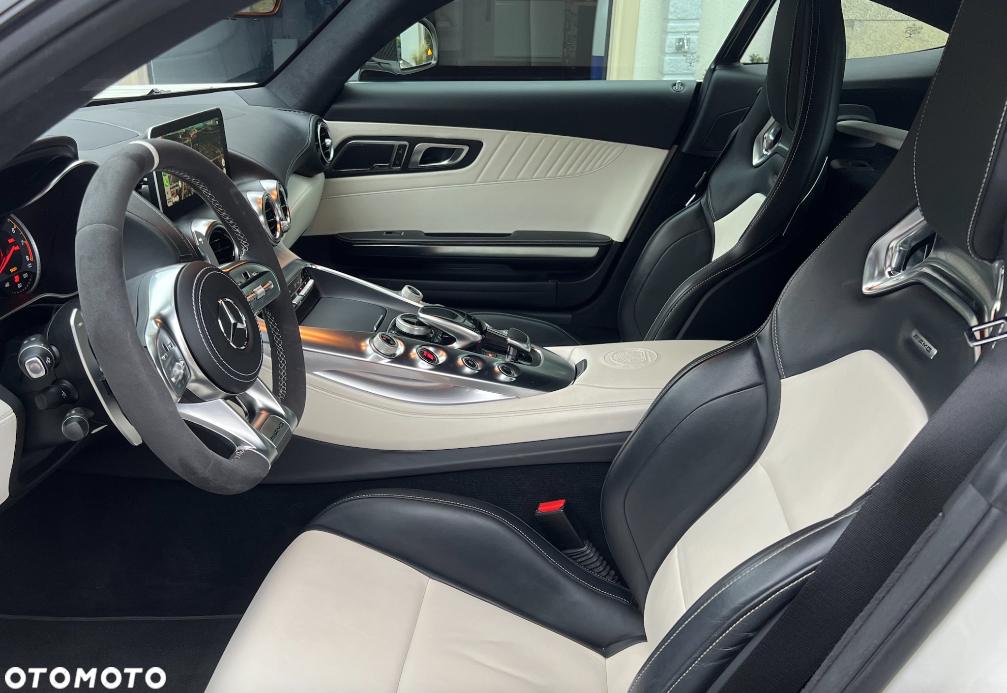 Mercedes-Benz AMG GT S Coupe Speedshift 7G-DCT - 30