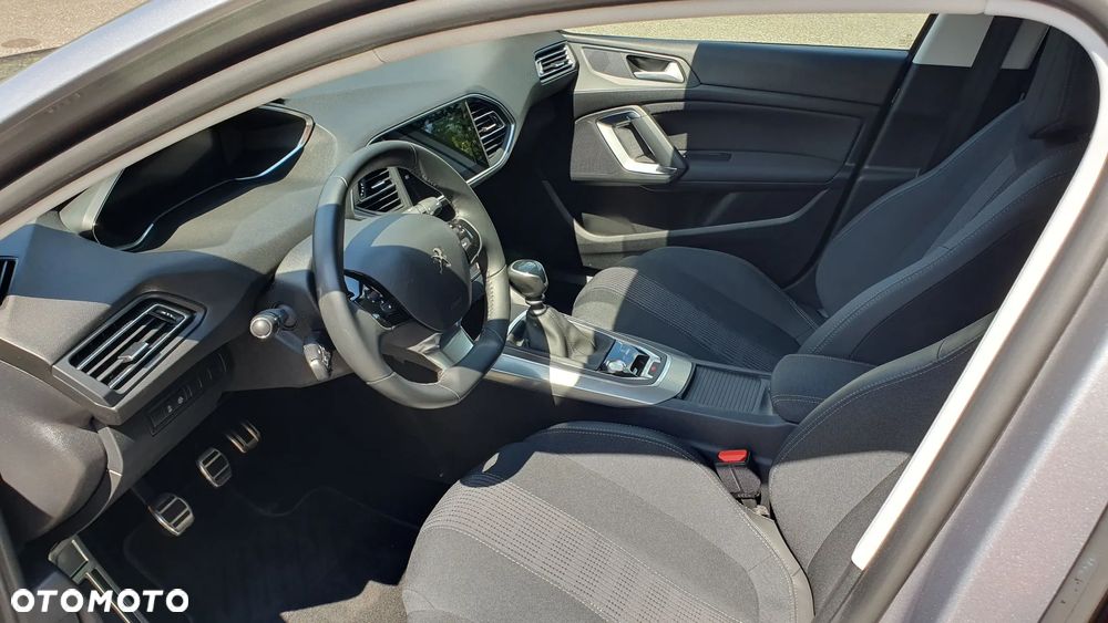 Peugeot 308 1.2 PureTech GPF Allure Pack S&S - 16