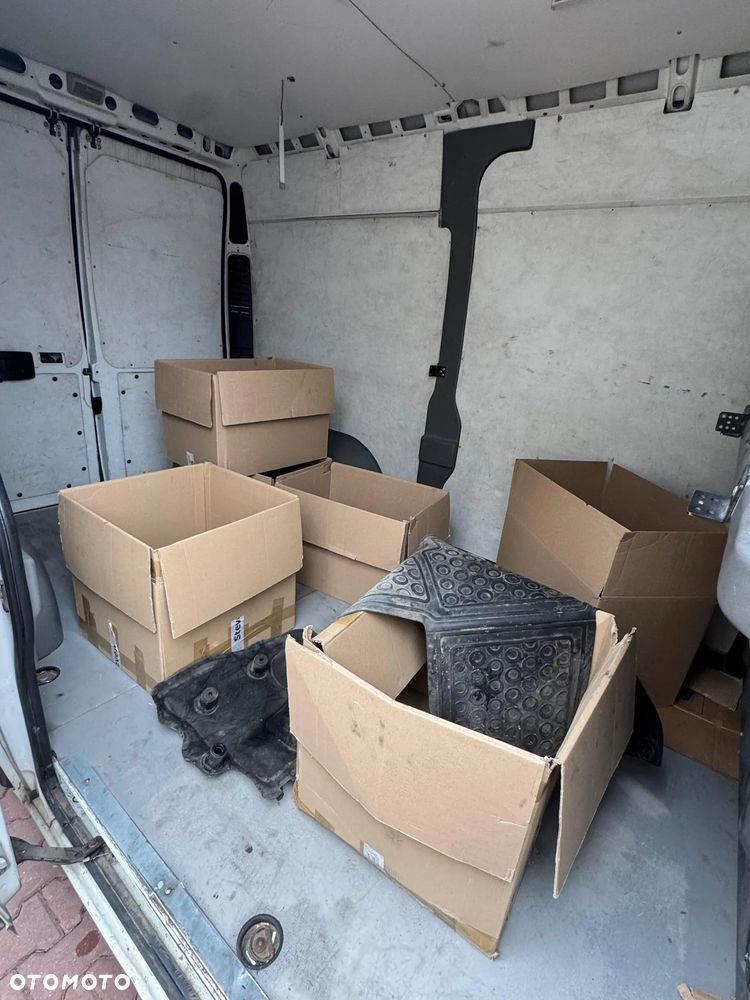 Peugeot Boxer 335 L2H2 2.0 bluehdi - 8