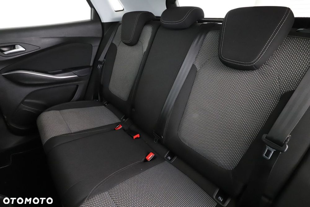 Opel Grandland X 1.2 Start/Stop Business Edition - 30