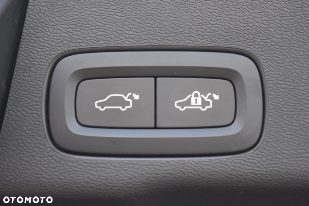 Volvo XC 60 B5 D AWD Geartronic Inscription - 37