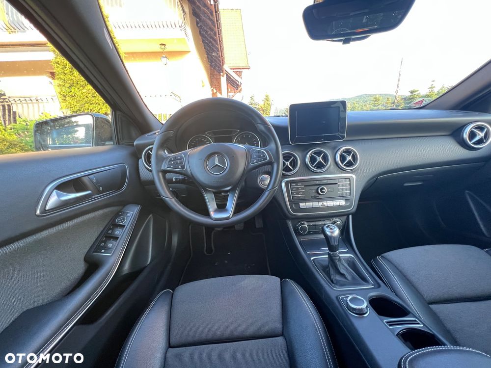 Mercedes-Benz Klasa A 180 BlueEfficiency Edition - 15