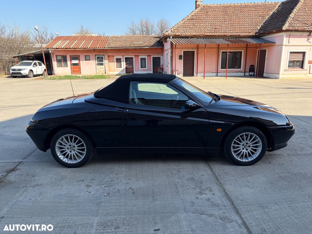 Alfa Romeo Spider - 4