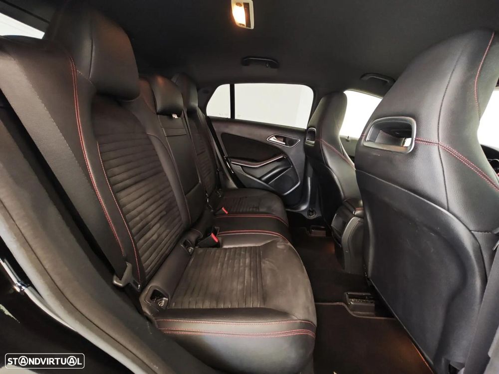 Mercedes-Benz CLA 180 7G-DCT AMG Line - 54
