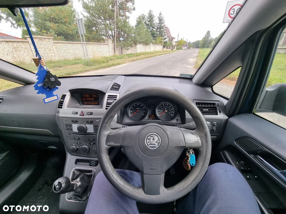 Opel Zafira - 23