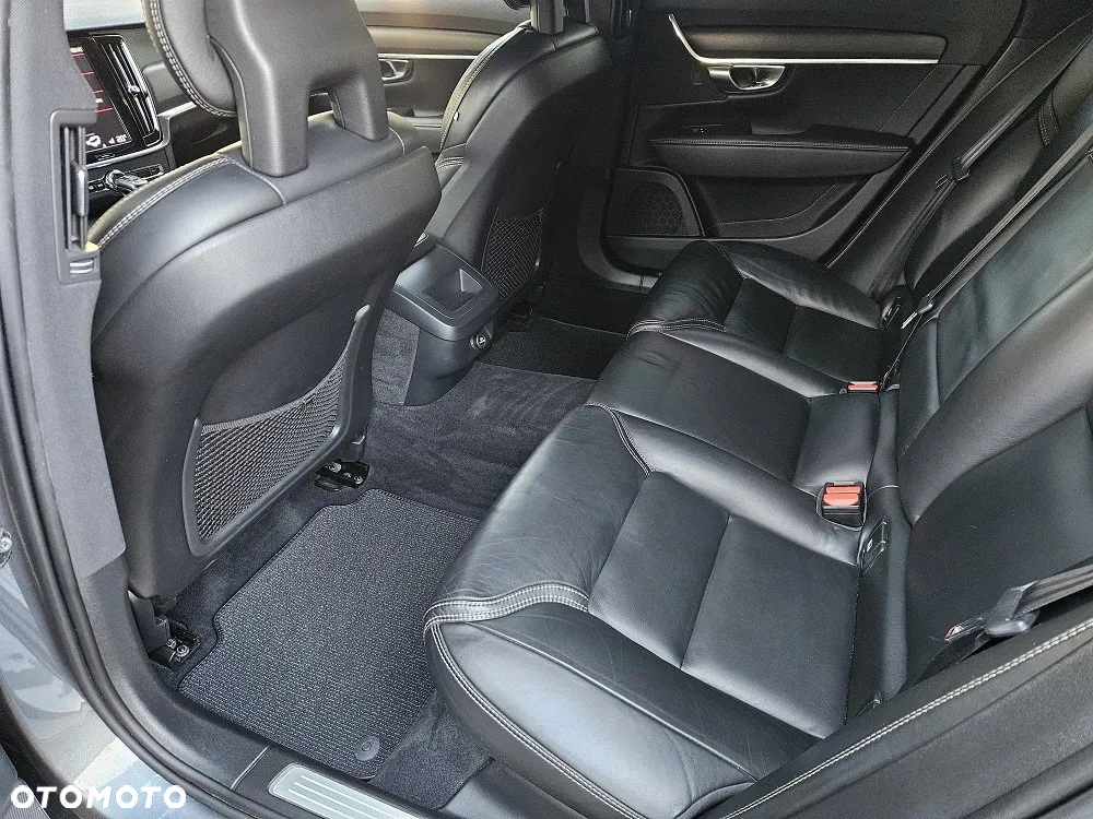 Volvo V90 Cross Country D4 AWD Geartronic Pro - 28