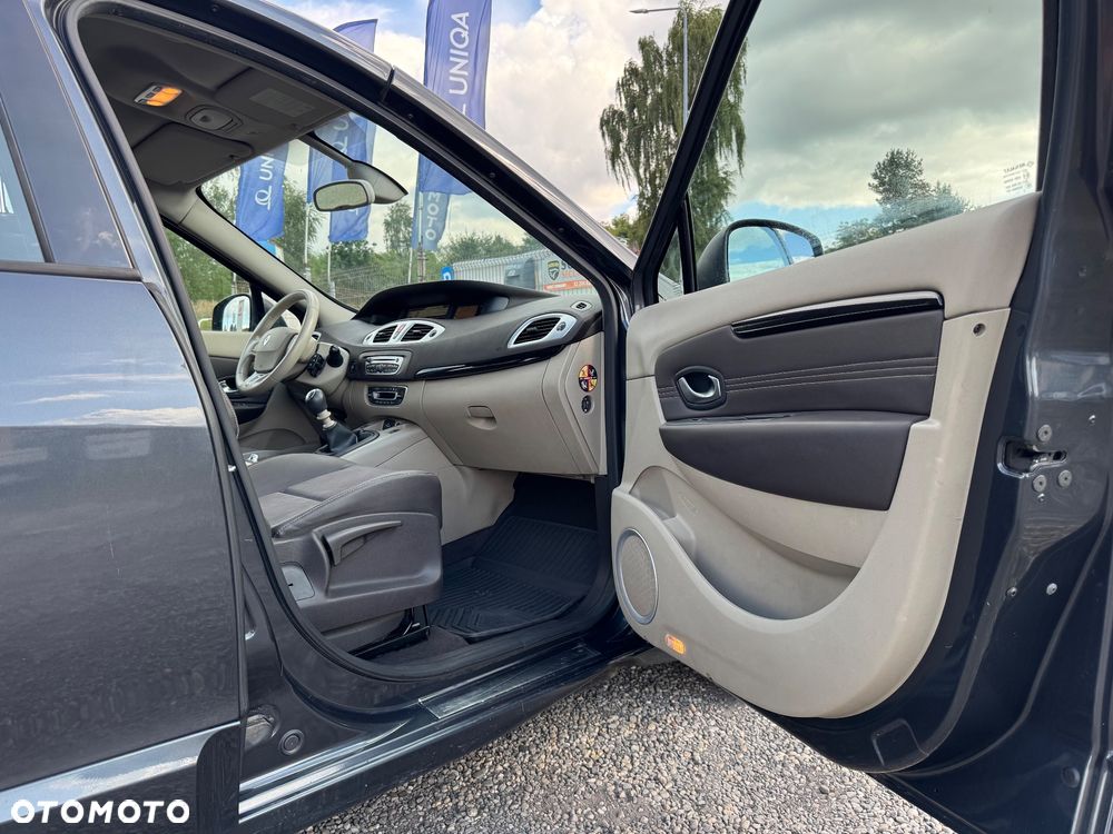 Renault Grand Scenic - 20