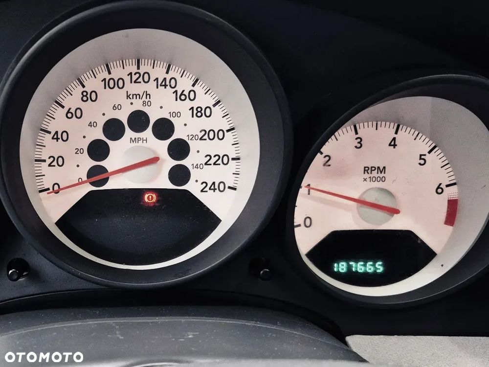 Dodge Caliber 1.8 SE - 7