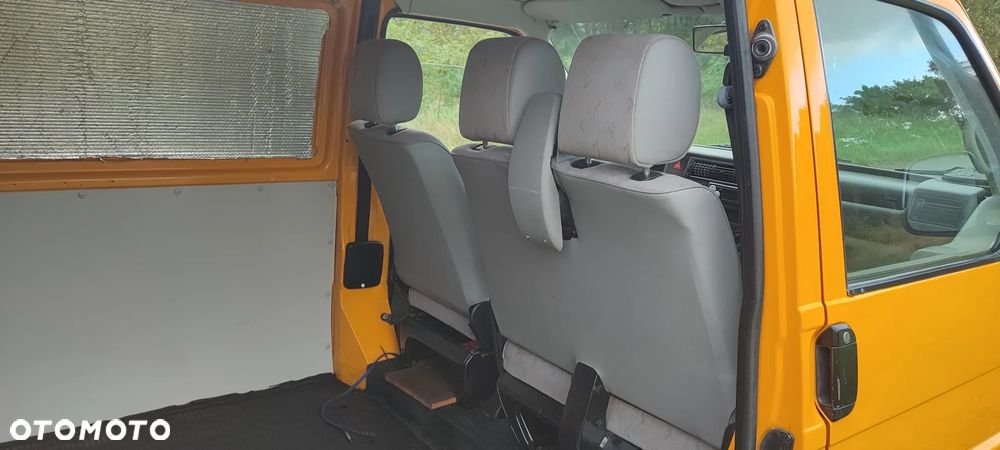 Volkswagen Transporter - 31