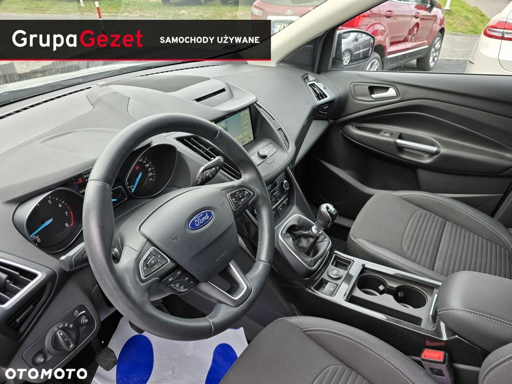 Ford Kuga - 11