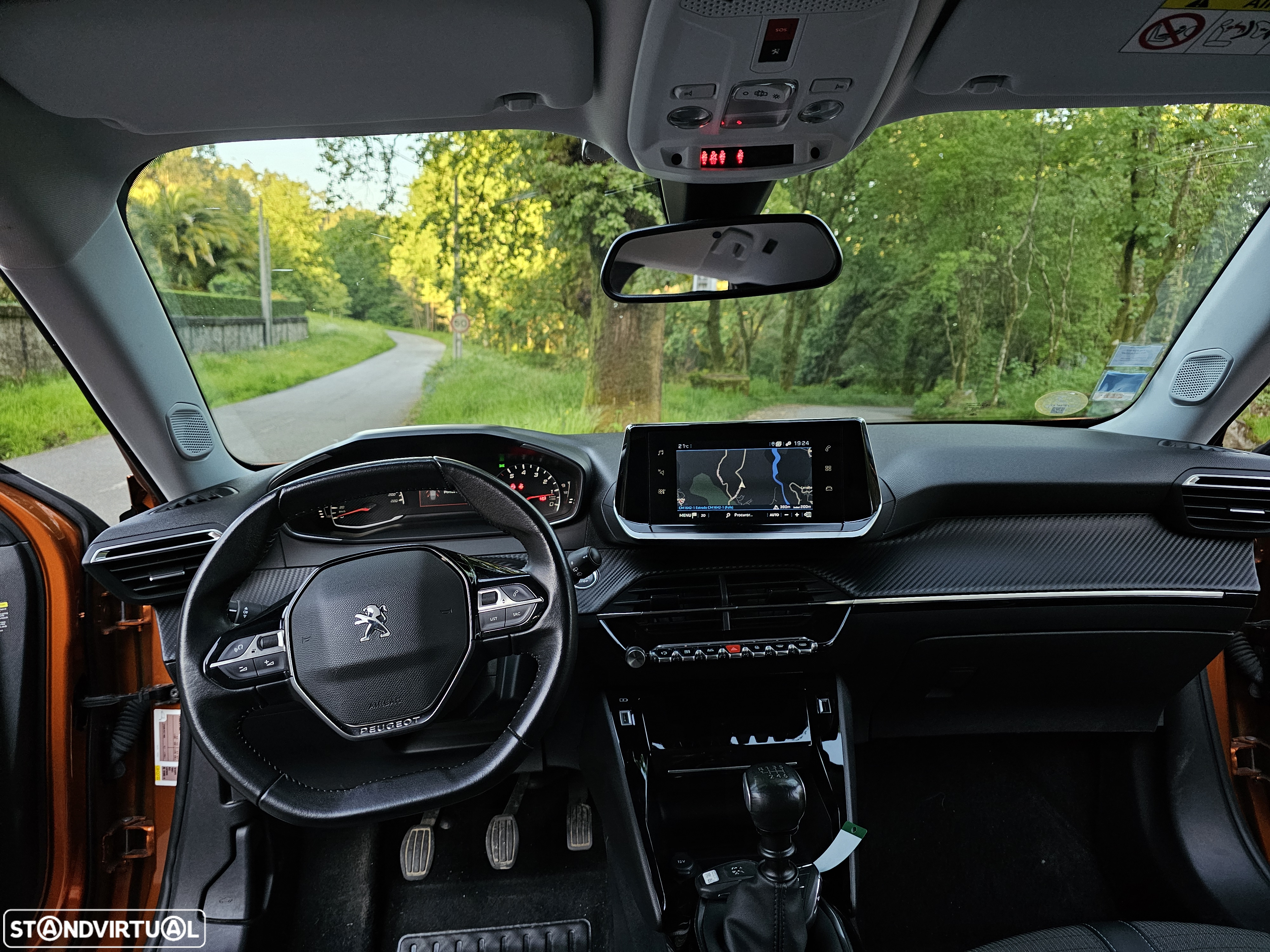 Peugeot 2008 ver-1-5-bluehdi-allure - 19
