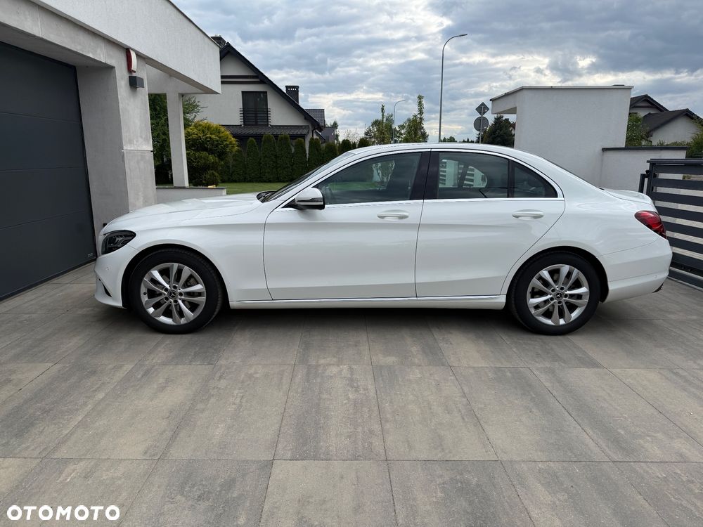Mercedes-Benz Klasa C 220 d 9G-TRONIC - 13