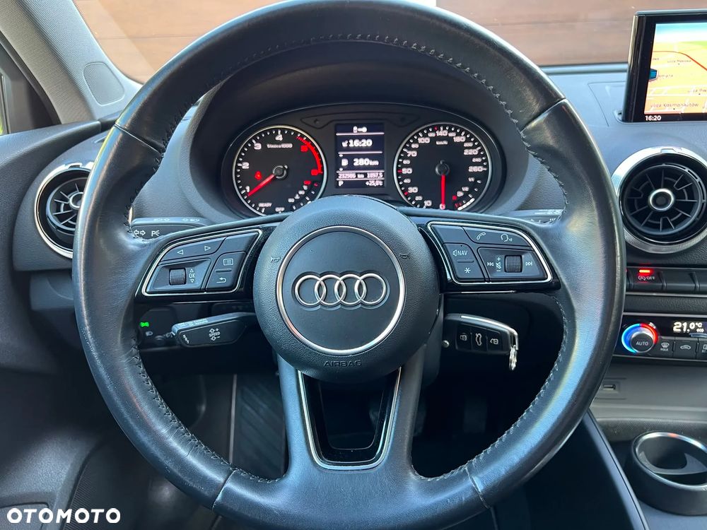 Audi A3 Sportback 2.0 TDI S tronic design - 28