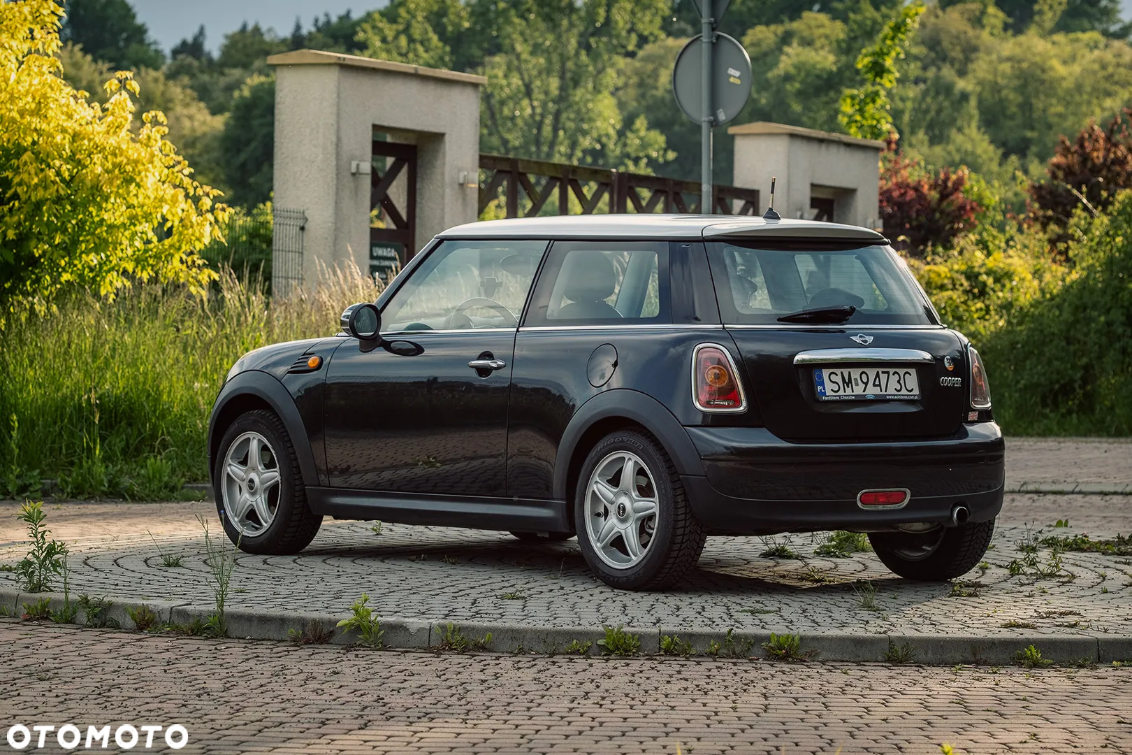 MINI Cooper Standard - 14