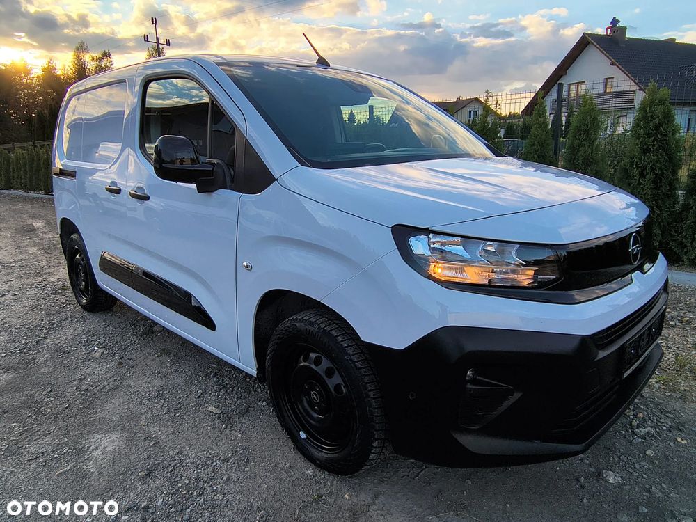 Opel Combo 1,5D 131KM - 1
