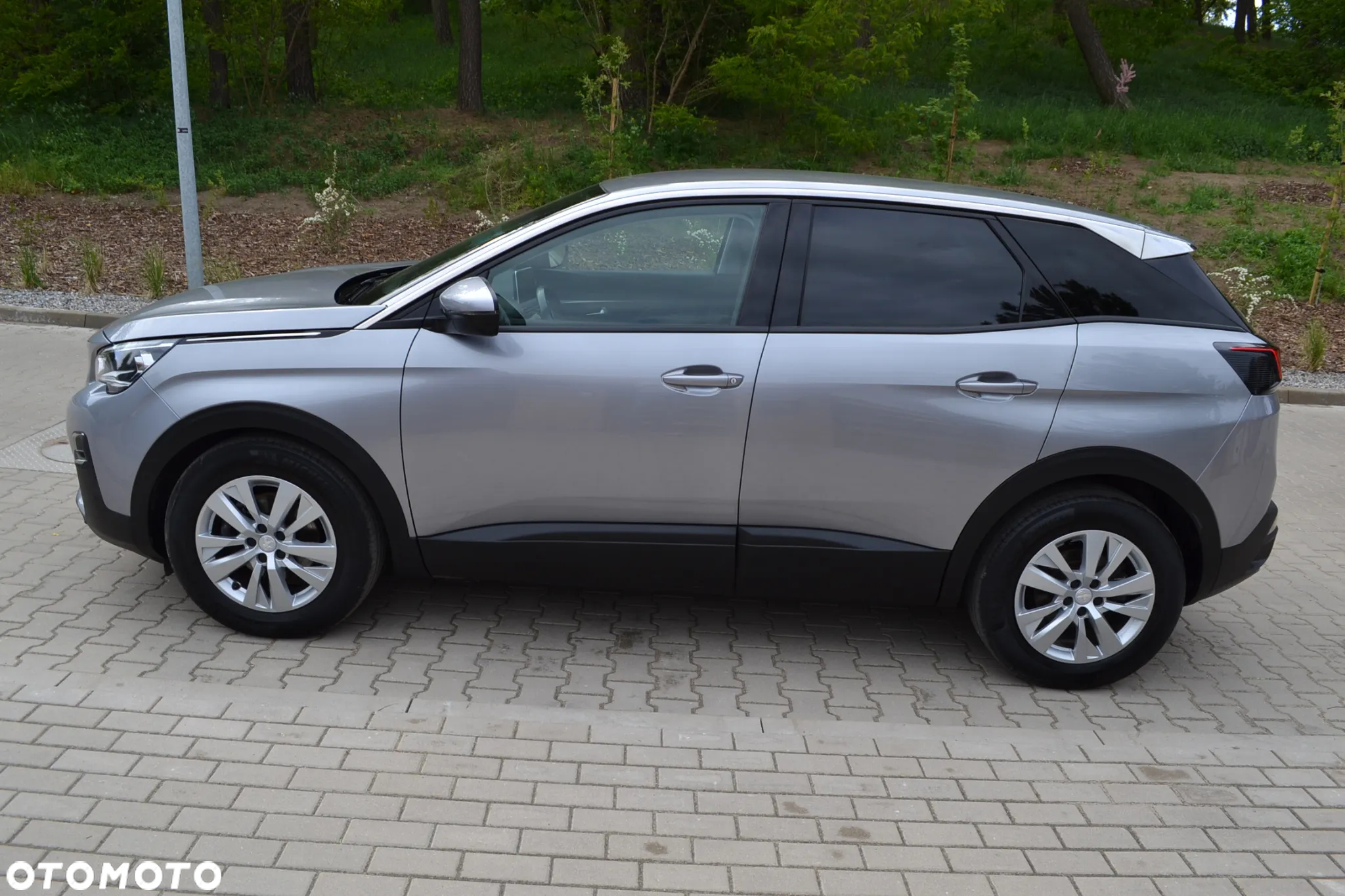 Peugeot 3008 1.2 PureTech GPF Active S&S EAT8 - 6