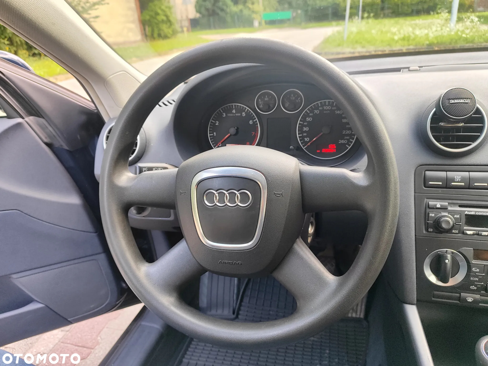 Audi A3 Sportback 1.6 Ambiente - 23