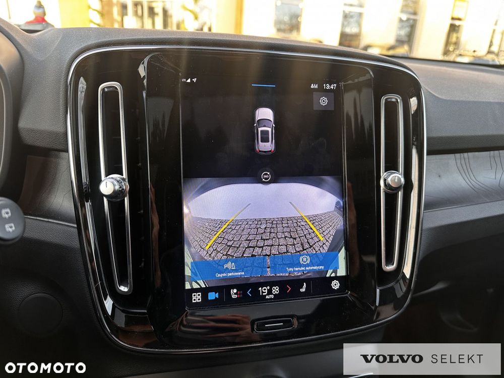 Volvo XC 40 - 29